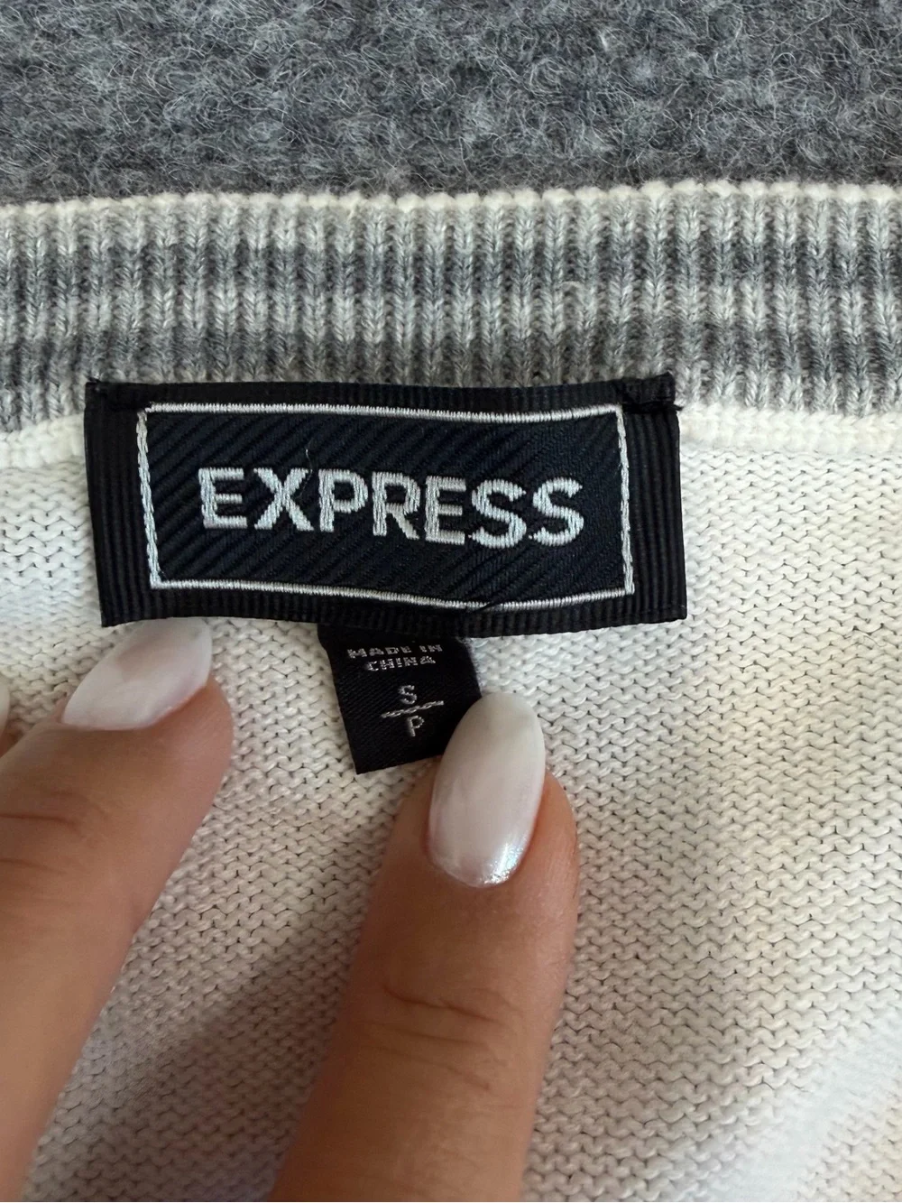 Express Men's White V-Neck Sweater with Small Lion Crest